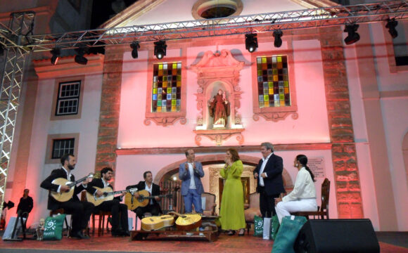 RTP gravou programa “Em Casa d´Amália” no Páteo de Santo António RTP gravou programa “Em Casa d´Amália” no Páteo de Santo António