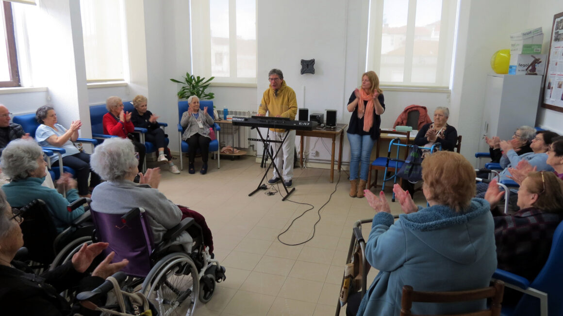 Músicoterapia na Misericórdia Obra da Figueira é uma mais-valia